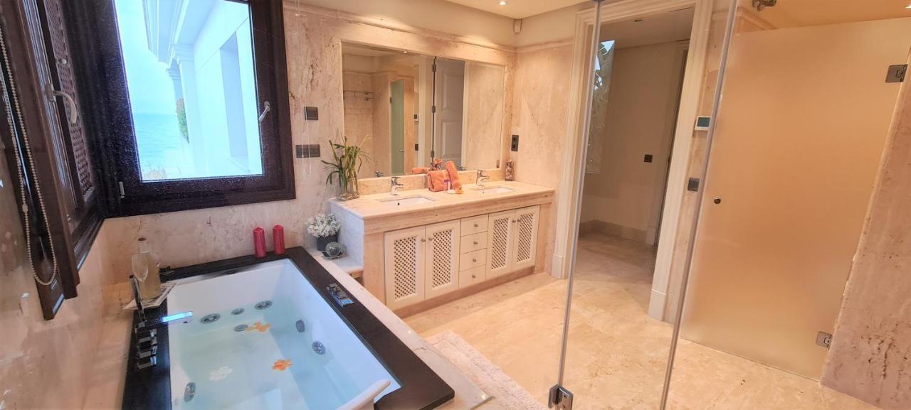 Apartment Luxury Frontal In Doncella Estepona